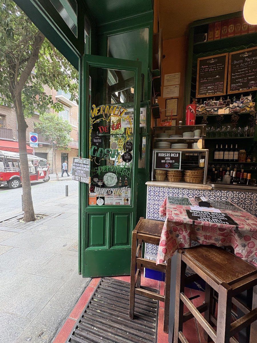 Bodegas Ricla, Madrid