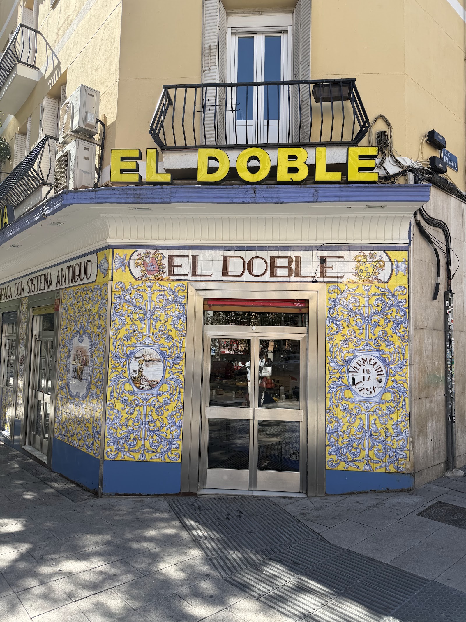 El Doble, Madrid