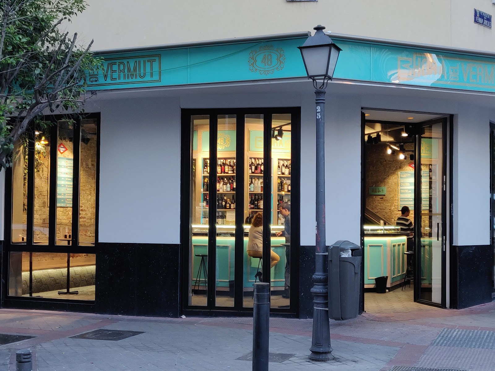 La Hora del Vermut in Salamanca, Madrid