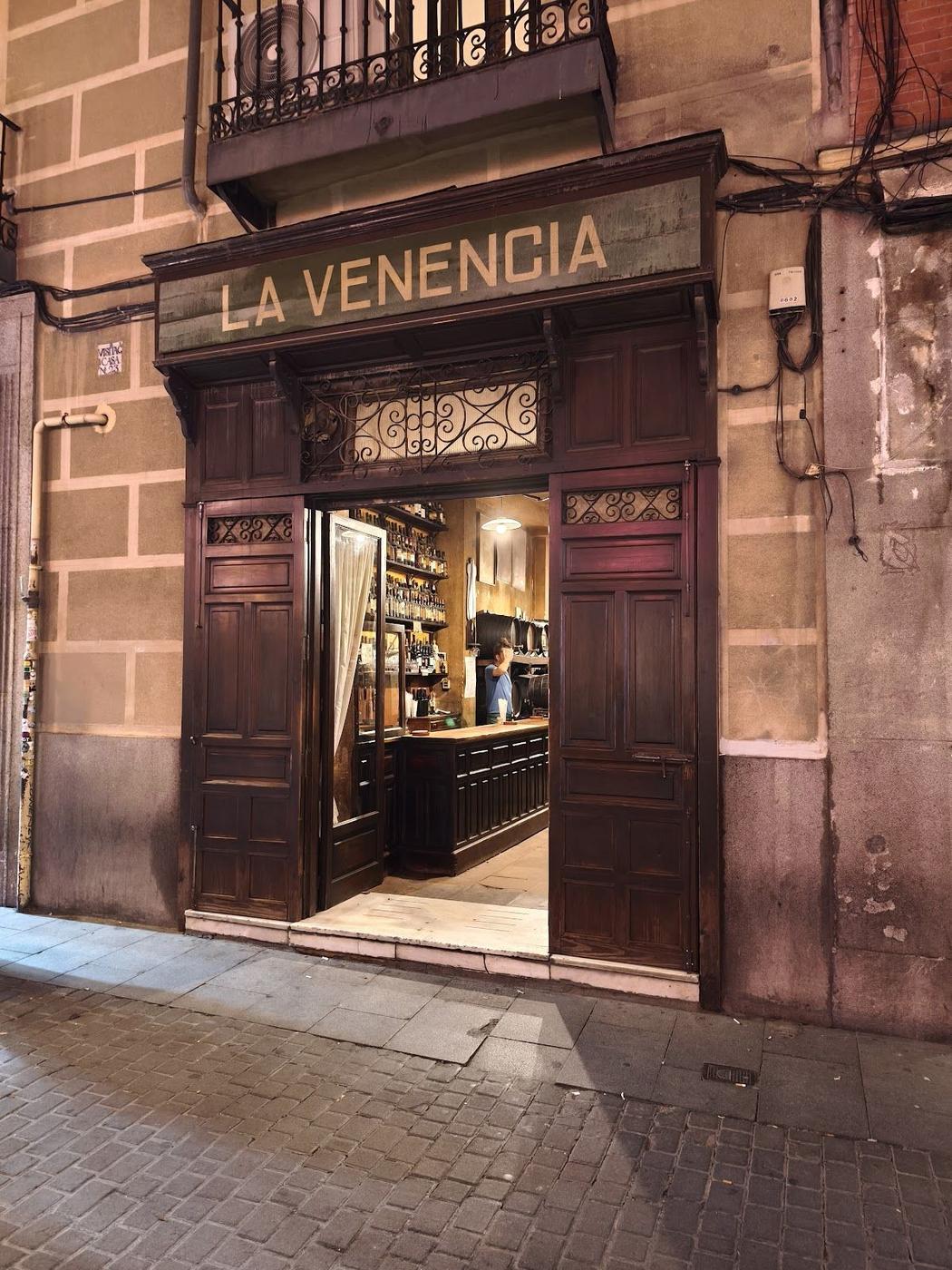 La Venencia Madrid bar interior