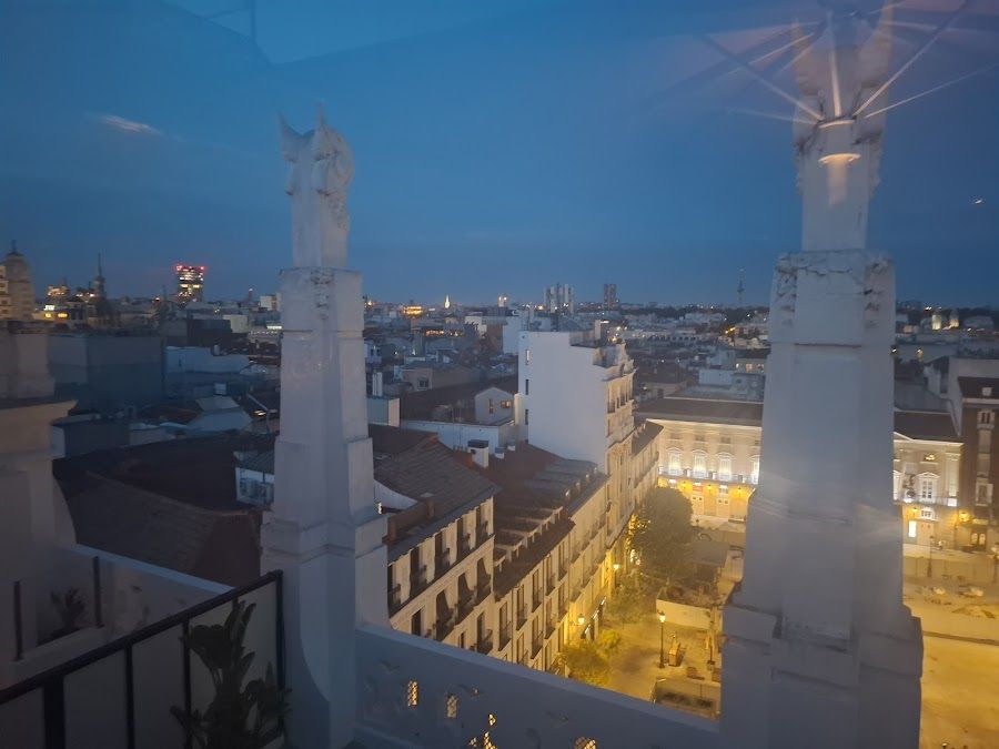 Radio Rooftop ME Madrid, Madrid