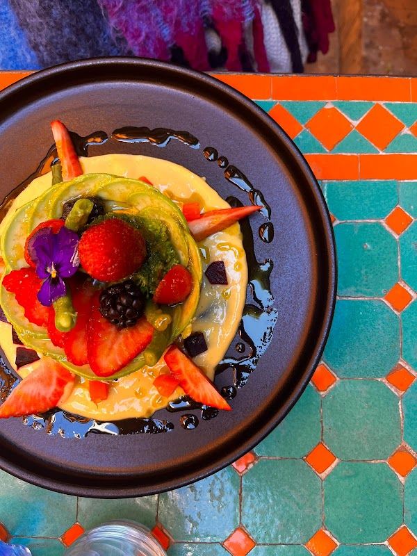 Cafe Bougainvillea