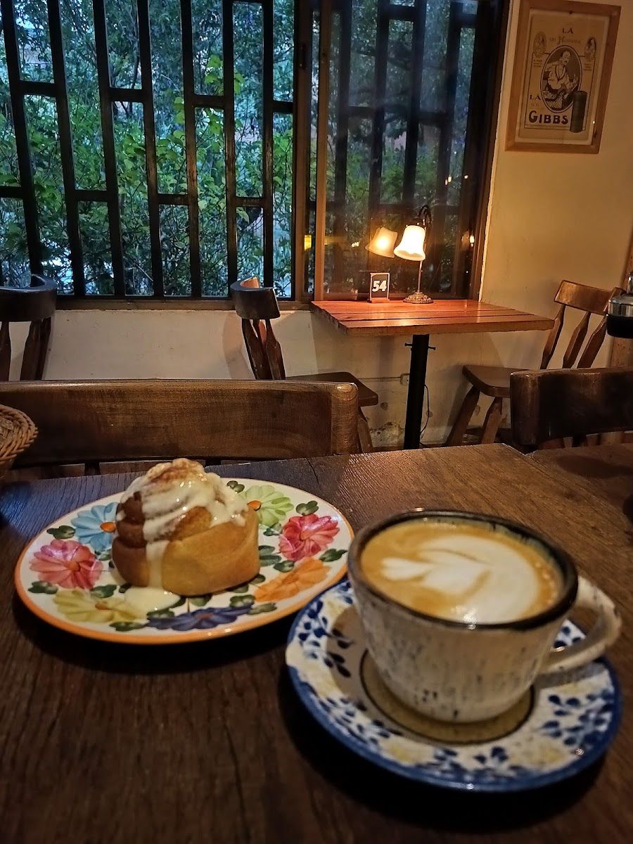 Cafe Cliche, Medellin