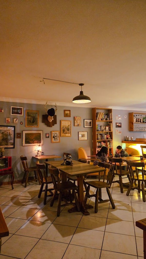 Pergamino Cafe Bar