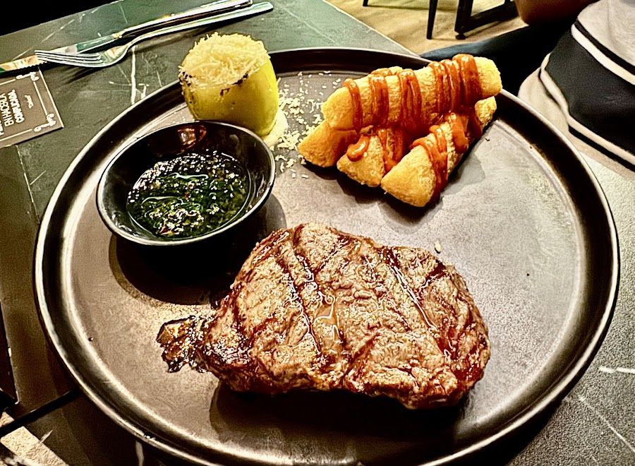 Medellin Grill, Medellin