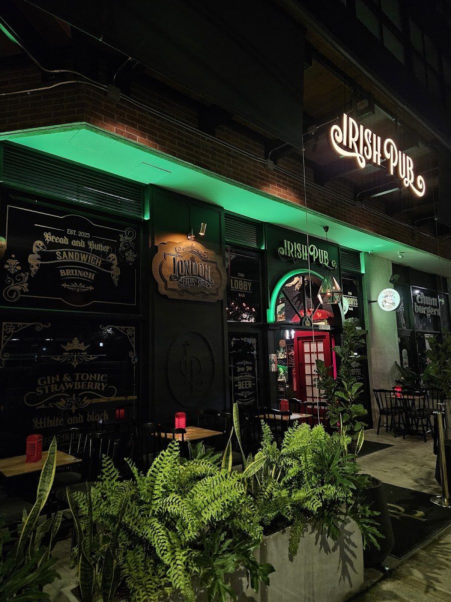 The London Pub Medellin, Medellin