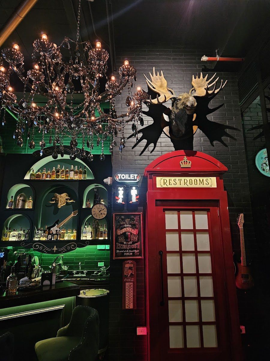 The London Pub Medellin, Medellin