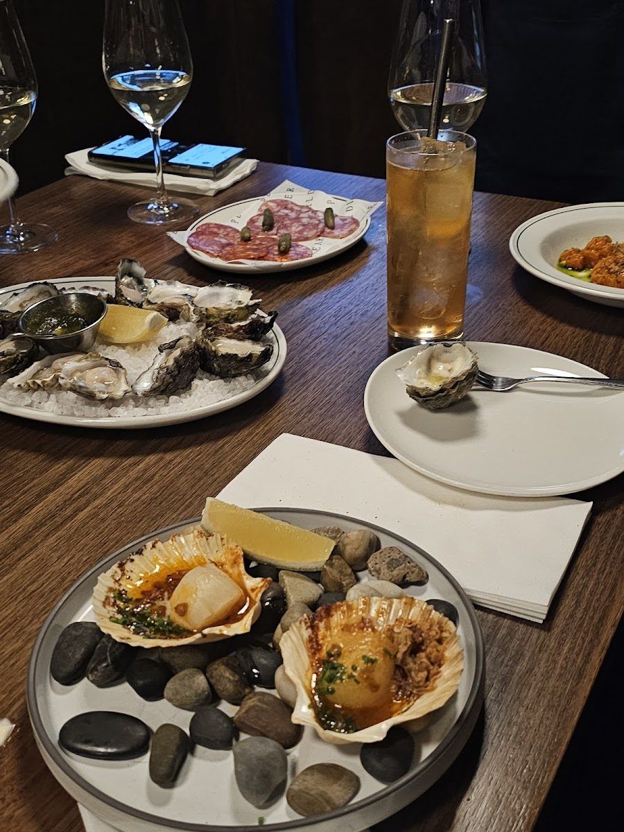 Pearl Diver, Melbourne