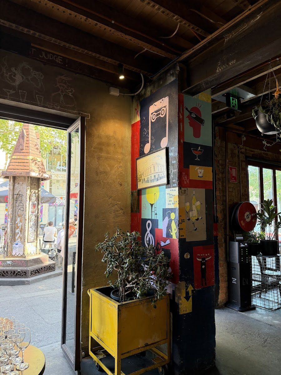 The Evelyn Hotel, Melbourne
