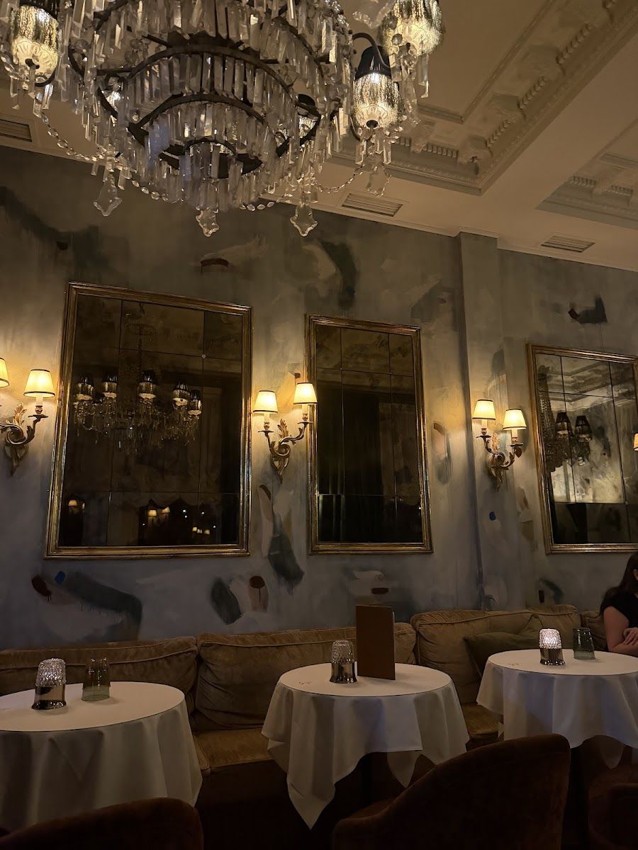 The Greville, Melbourne
