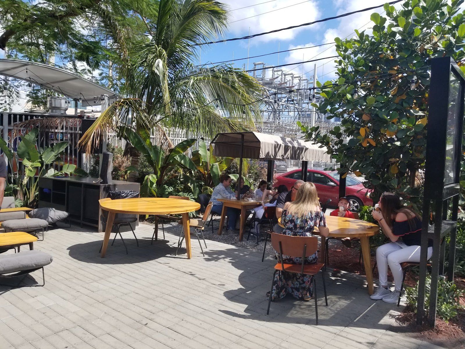 1-800-Lucky Miami bar interior