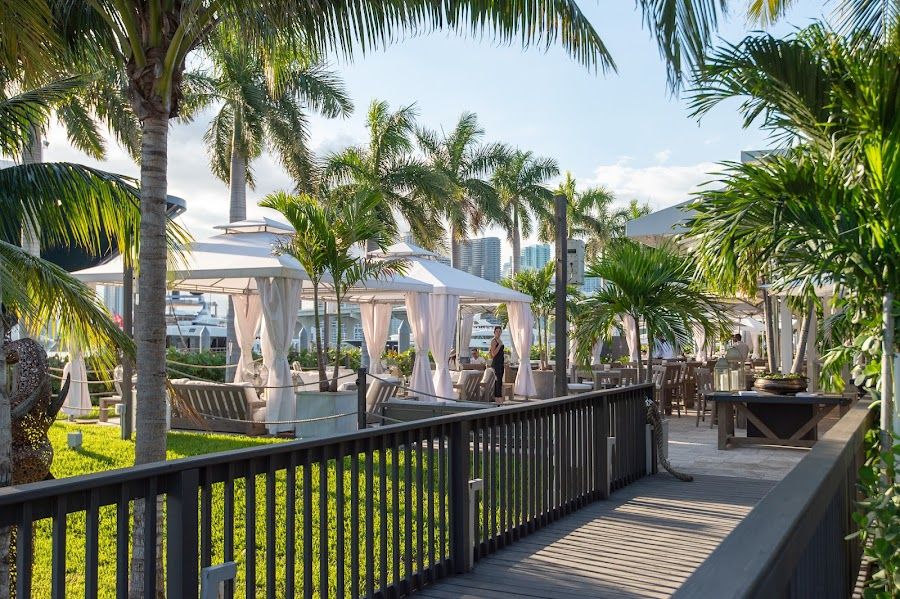 The Deck at Island Gardens, Miami