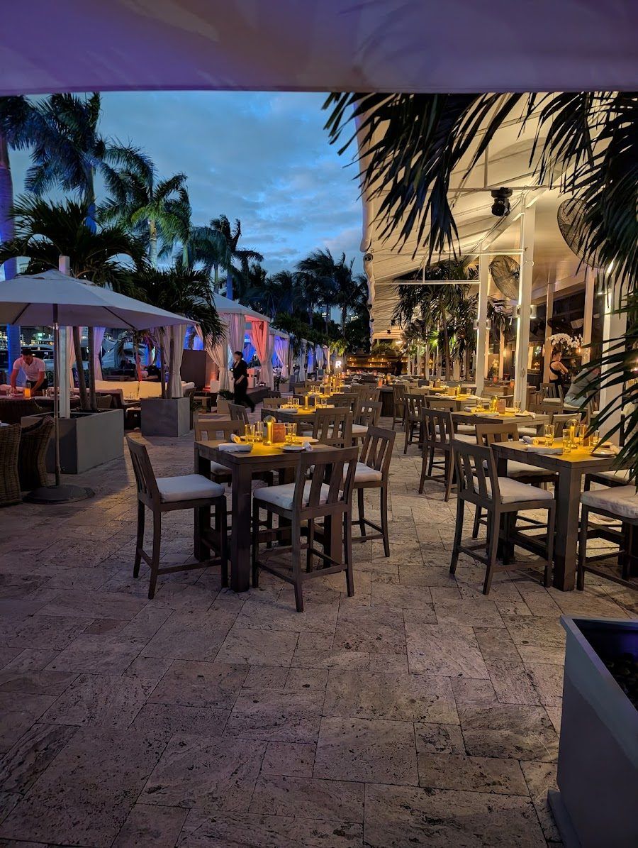 The Deck at Island Gardens, Miami