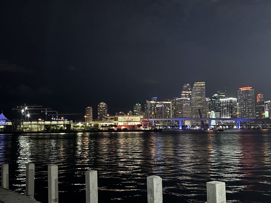 The Deck at Island Gardens, Miami