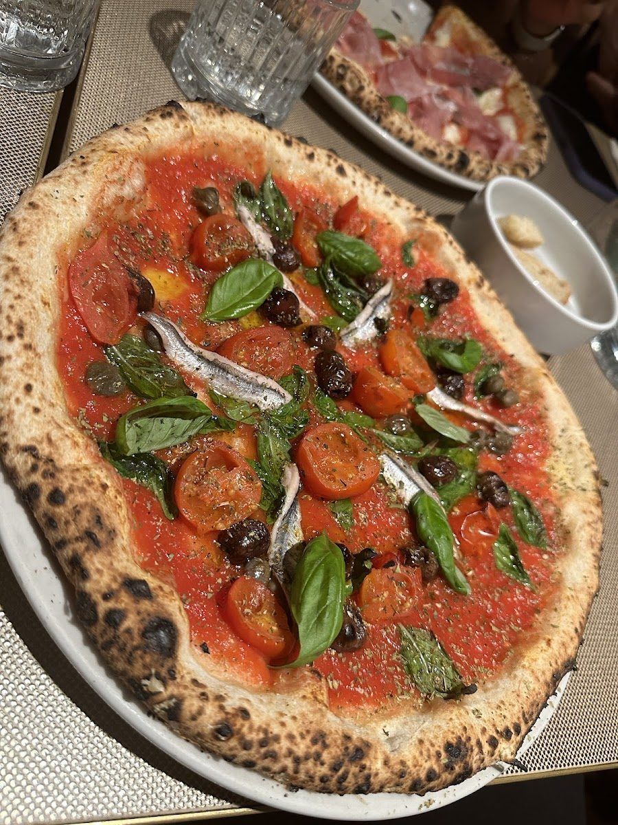 Dry Cocktails and Pizza, Milan