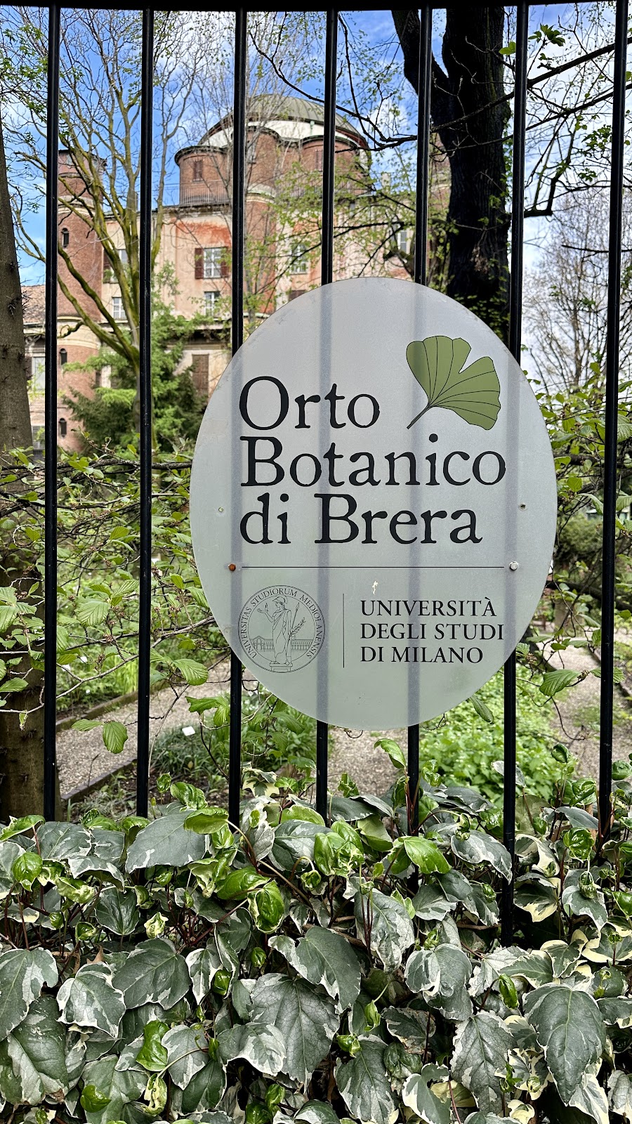 The Botanical Club, Milan