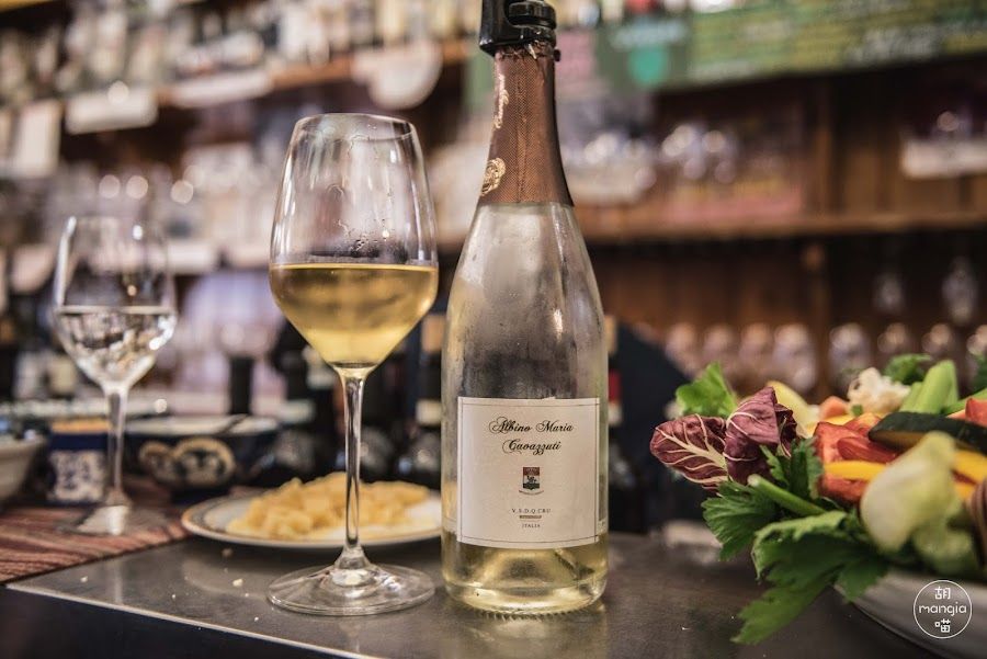 Cantine Isola Brera, Milan