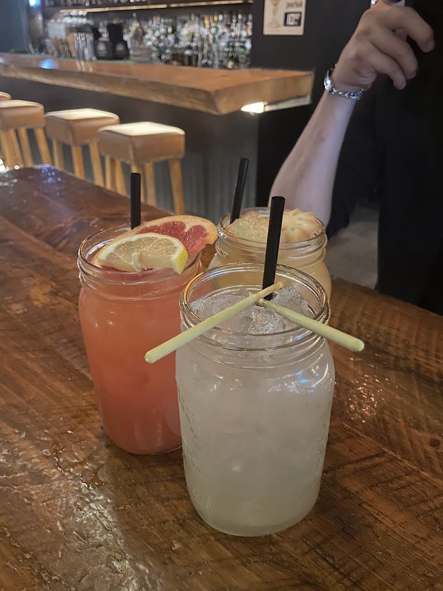 Le Mile Public House, Montreal
