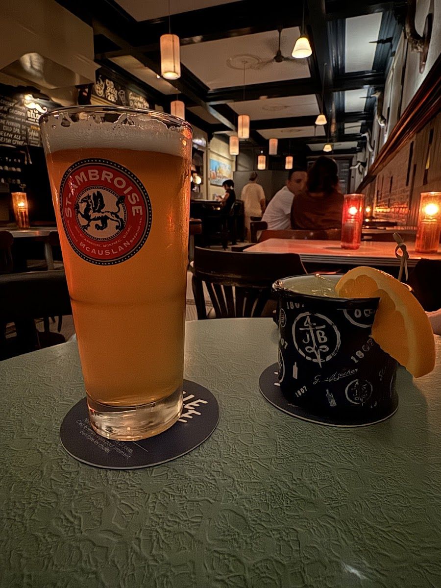 Bily Kun, Montreal
