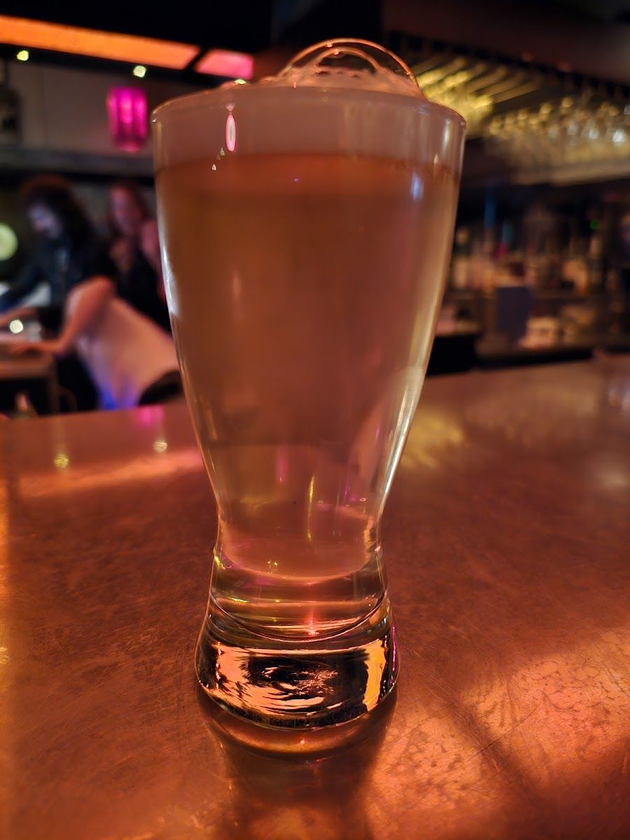 Le Cheval Blanc, Montreal