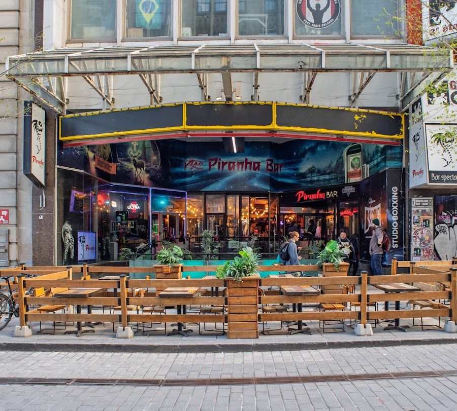 Piranha Bar, Montreal