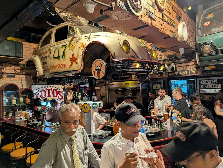Toto's Garage, Mumbai