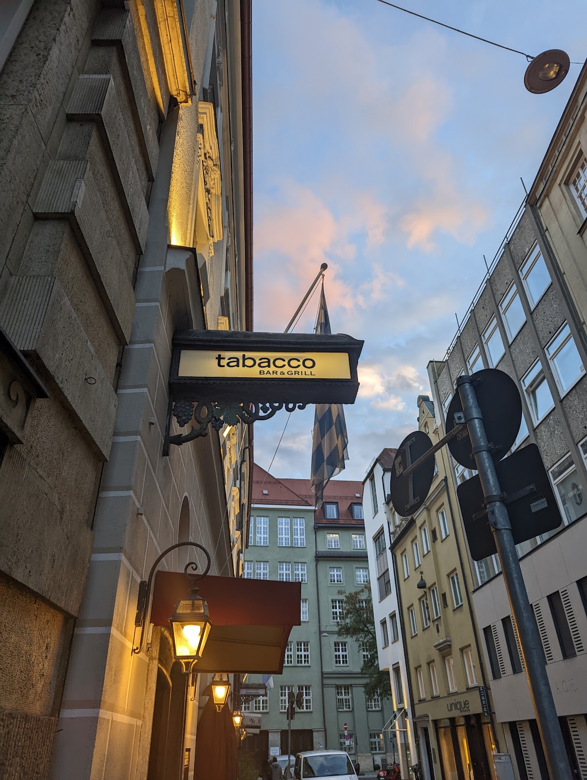 Bar Tabacco, Munich