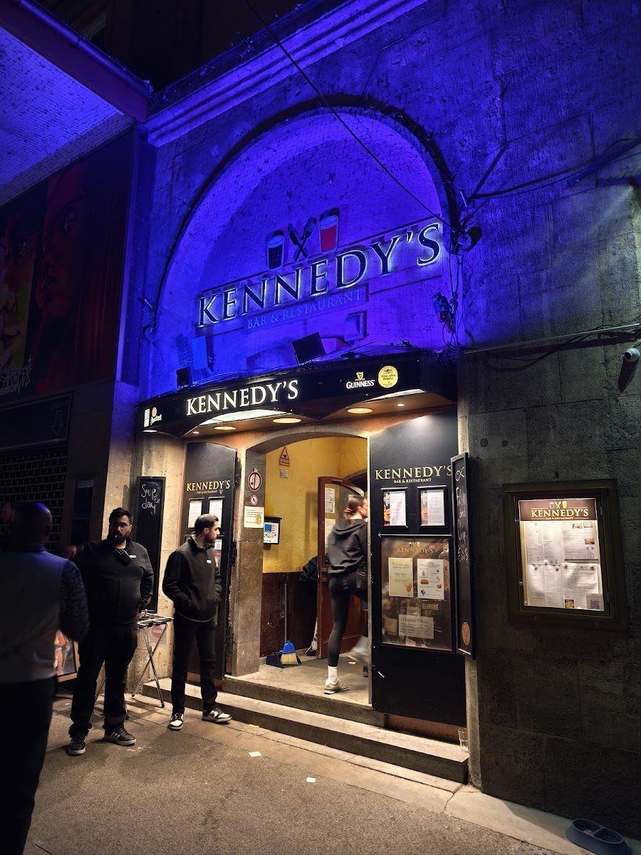 Kennedy's Bar Munchen, Munich
