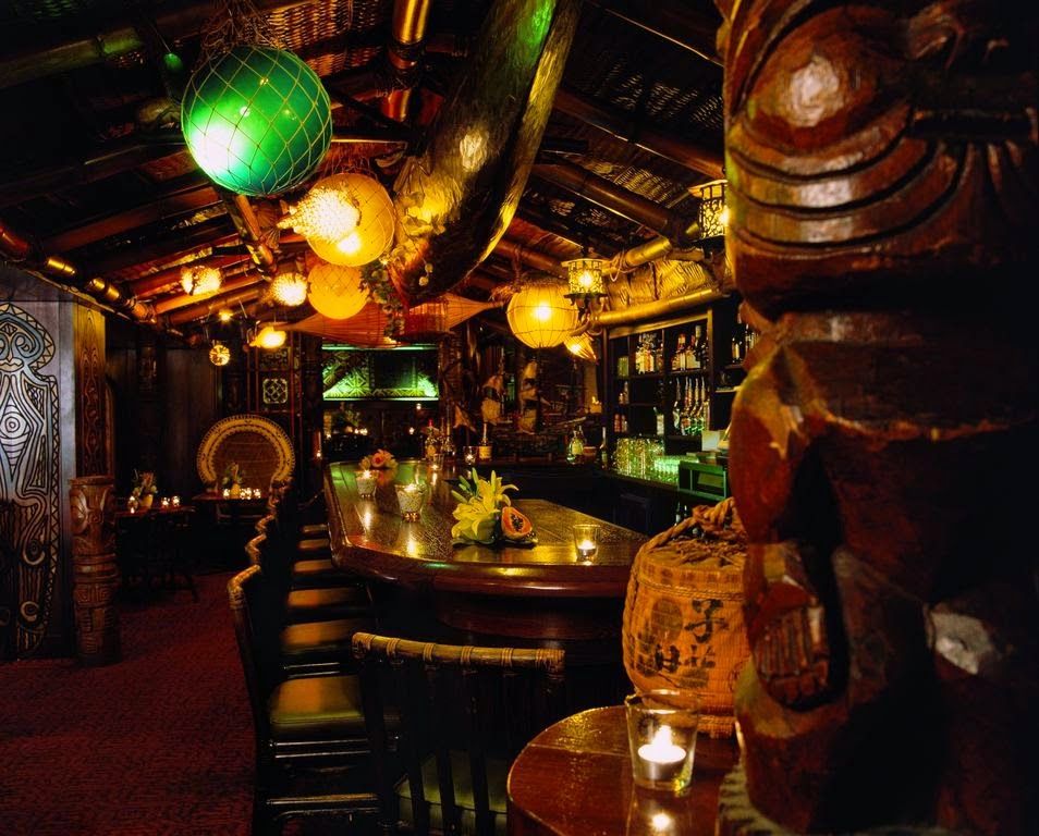 Trader Vic's at Bayerischer Hof Munich bar interior