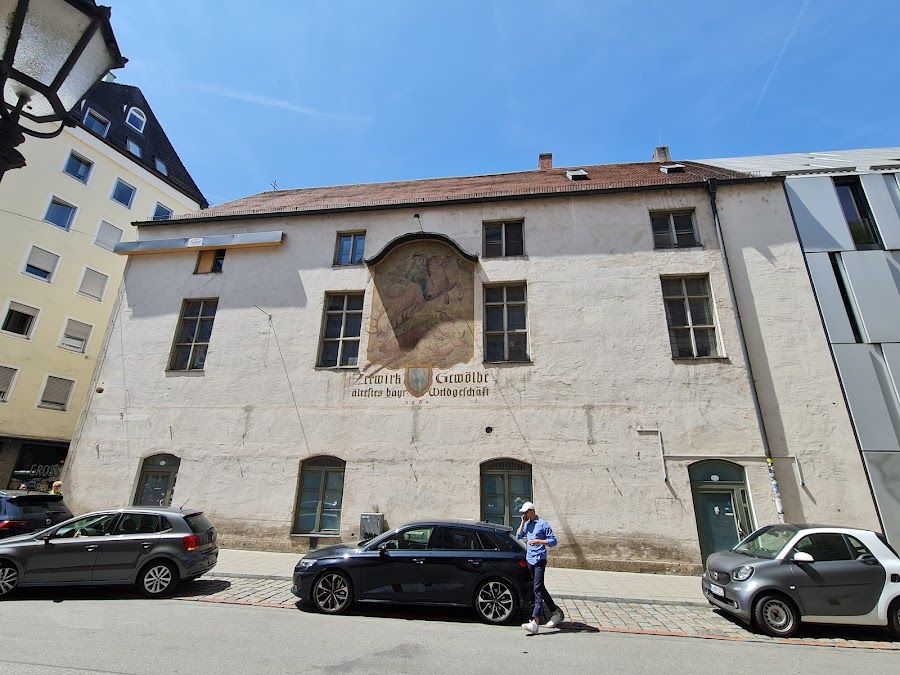 Zerwirk Bar, Munich