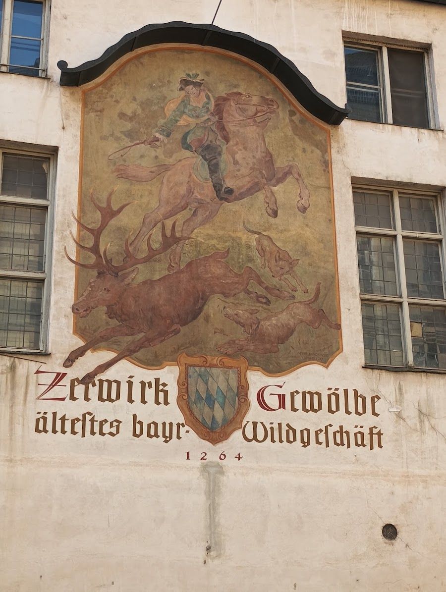 Zerwirk Bar, Munich