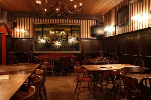 L'Oca Nera Irish Pub, Naples