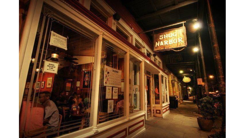 Snug Harbor Jazz Bistro New Orleans bar interior