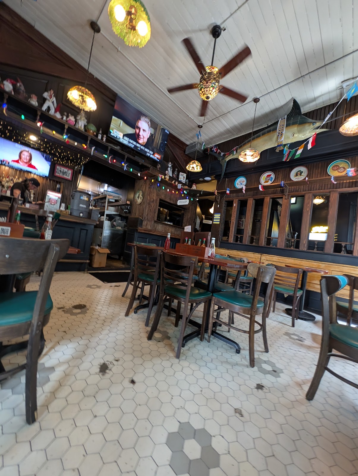 The Avenue Pub, New Orleans