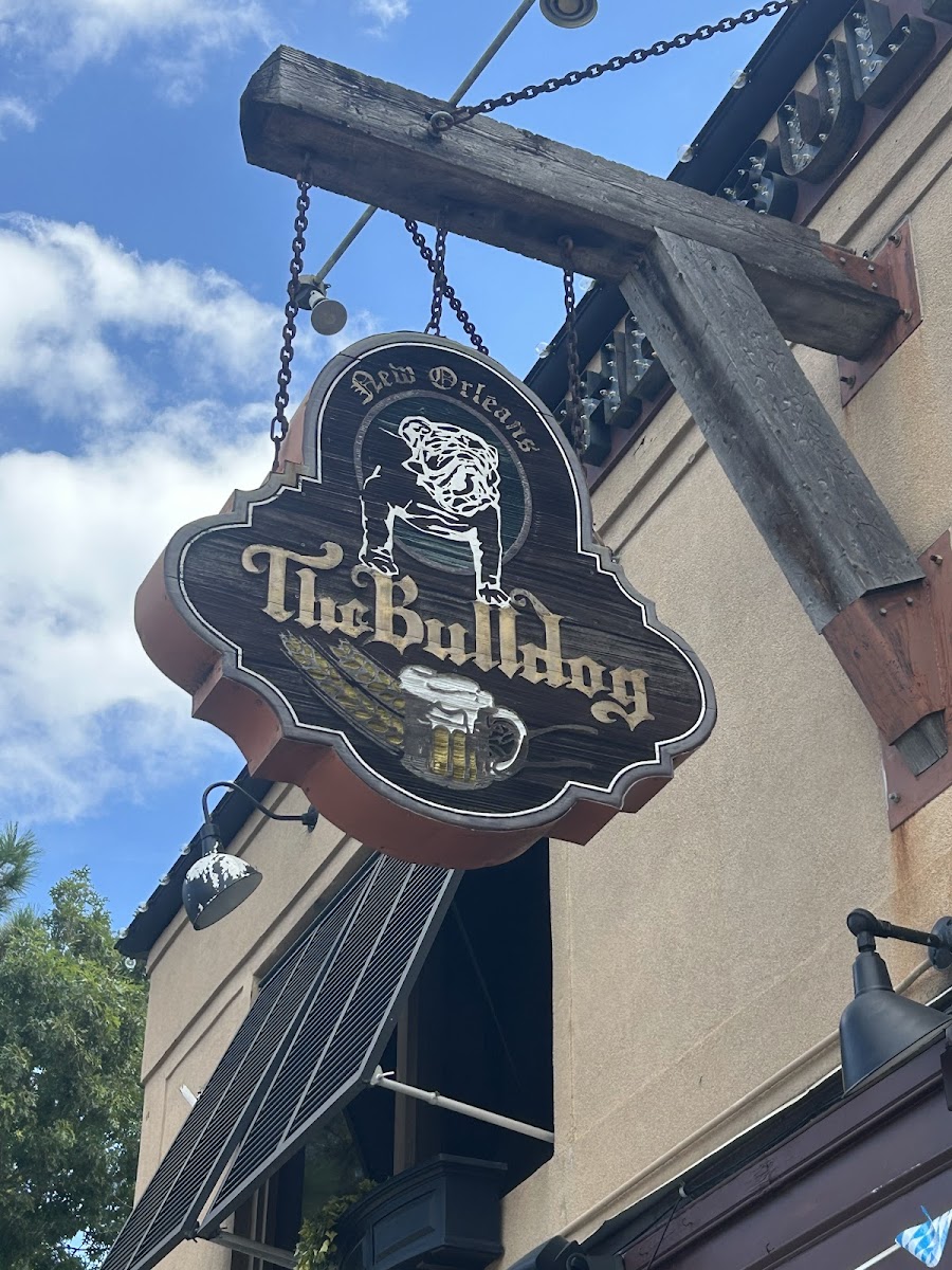 The Bulldog Mid-City, New Orleans