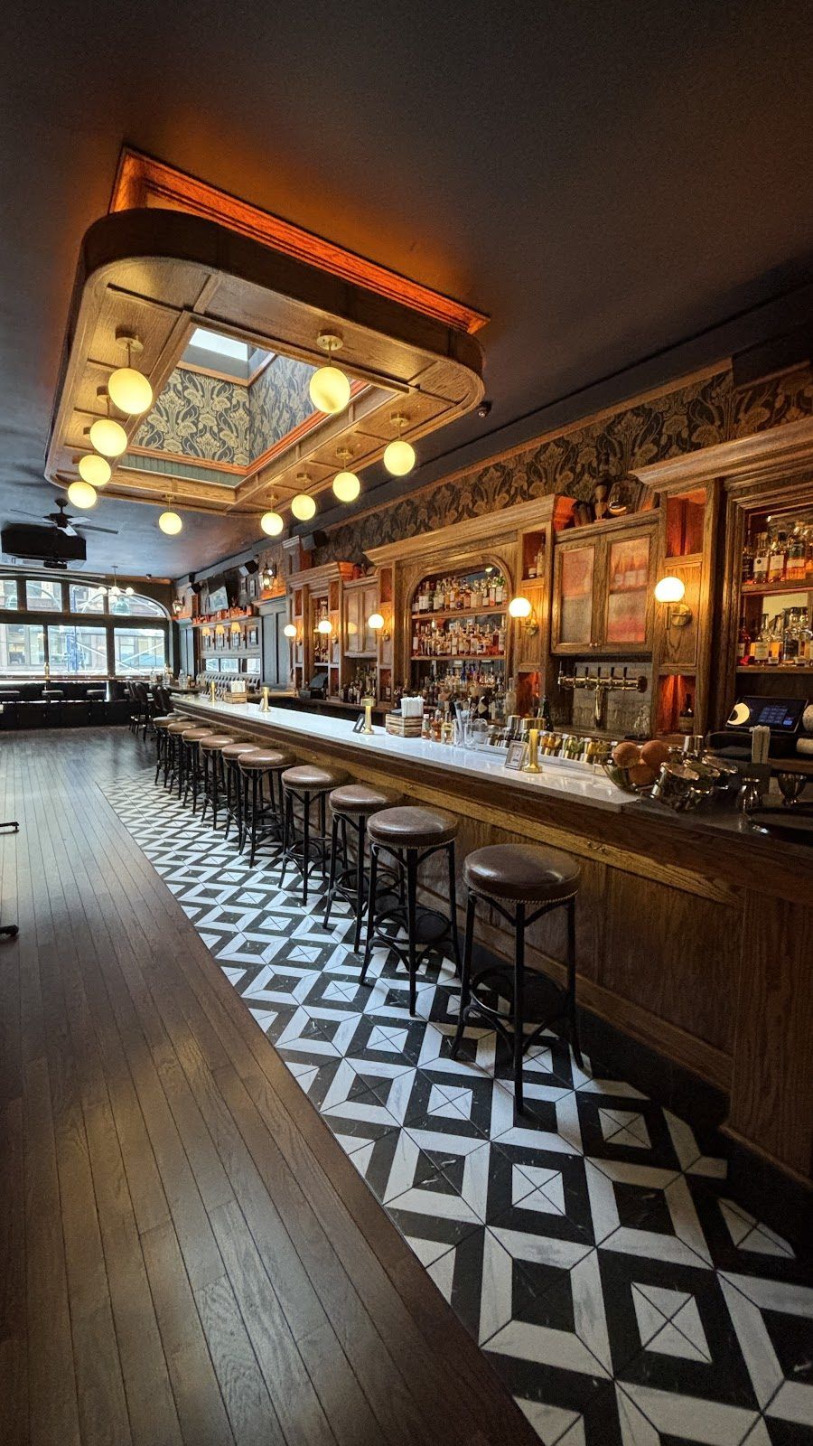 230 Sportsbar (Madison Tavern), New York