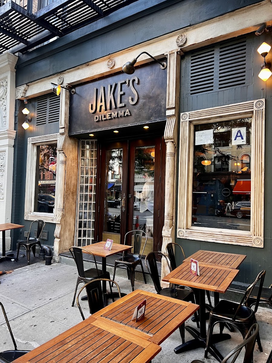 Jake's Dilemma, New York