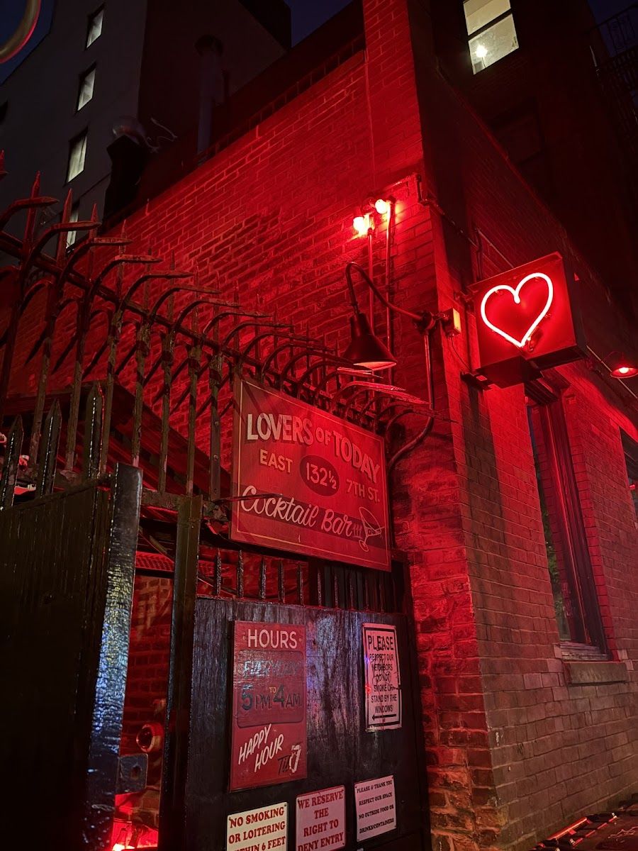 Lovers of Today, New York