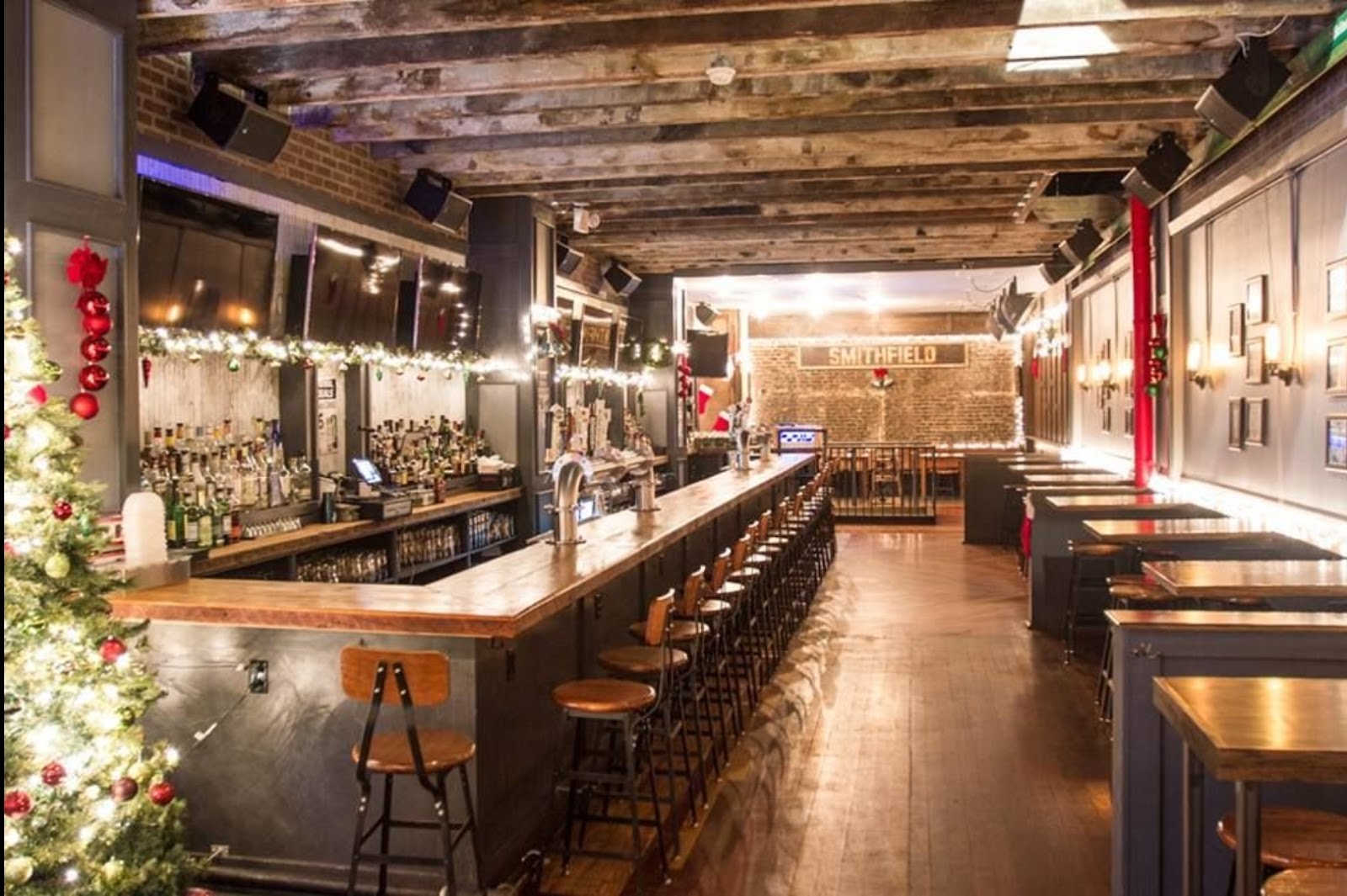 Smithfield Hall, New York