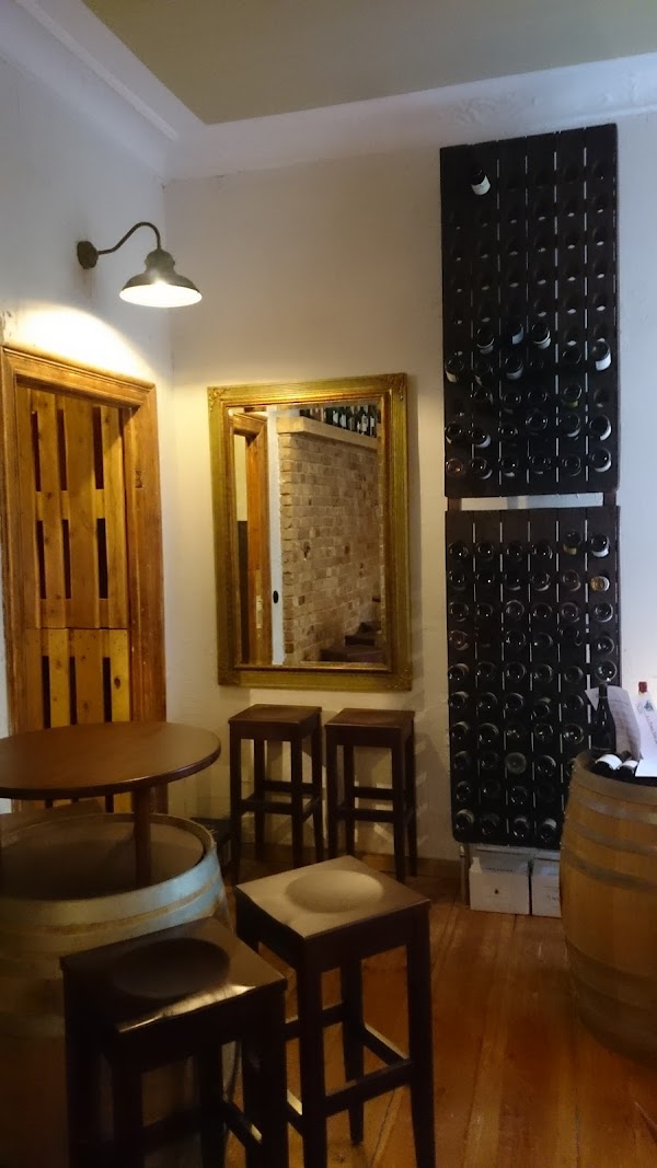 La Cave de Bacchus in Nice