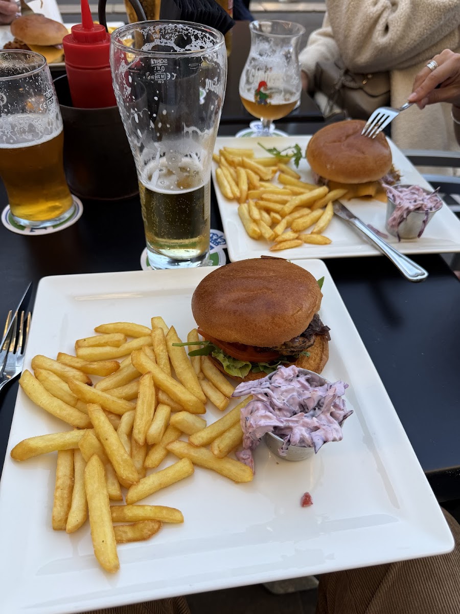 Ma Nolan's, Nice