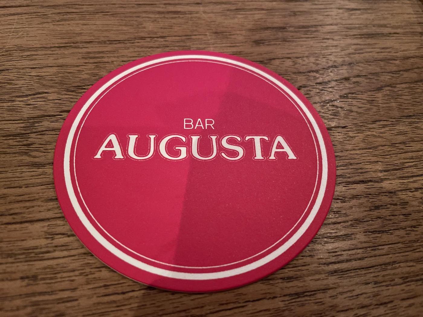 Bar Augusta Tarlogie in Osaka