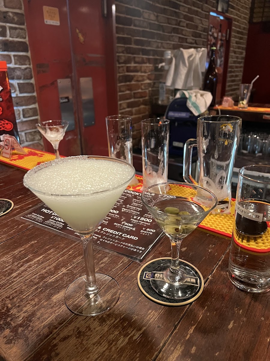 Cinquecento drinks, Osaka