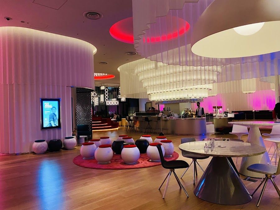 The W Lounge, Osaka