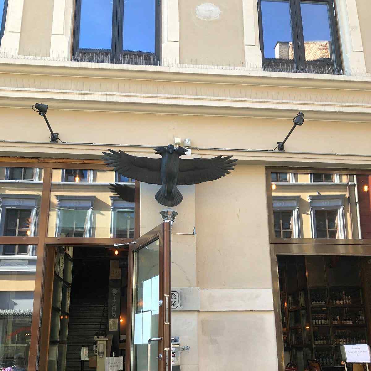Crowbar Oslo craft beer bar, 20 taps in Torggata