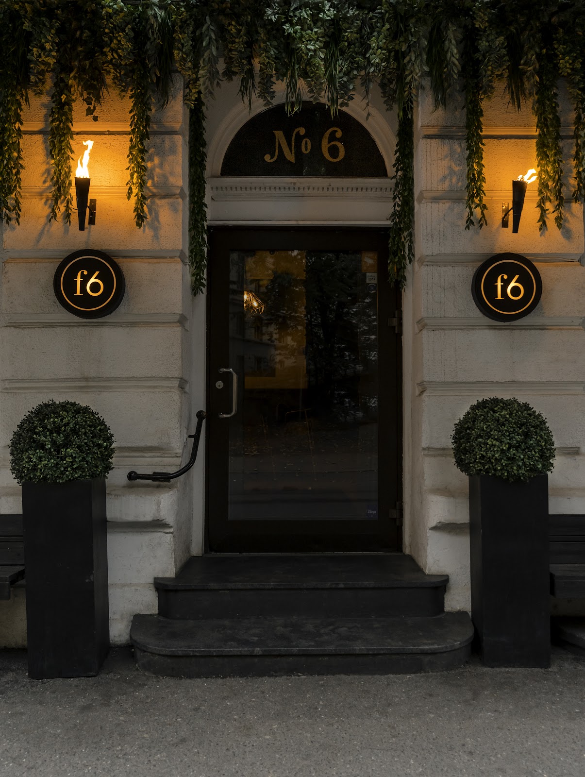 F6 Cocktailbar & Lounge in Solli Plass, Oslo
