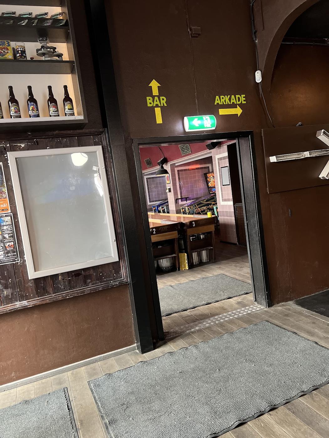 Tilt Arkadebar Oslo pinball and craft beer Grünerløkka