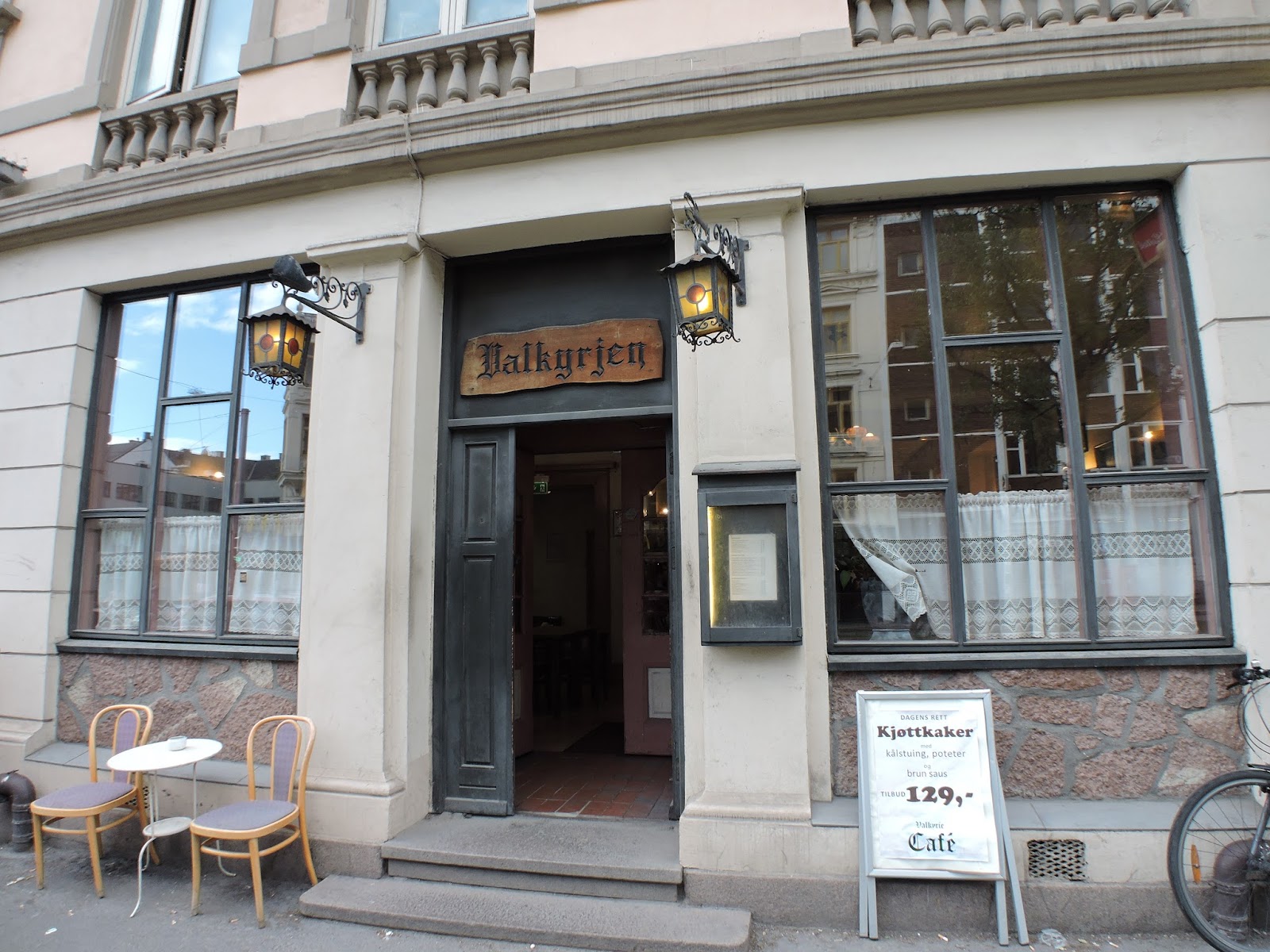Valkyrien traditional brown pub in Majorstuen, Oslo
