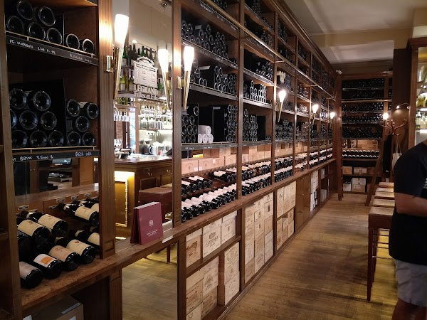 Caves Legrand in Paris