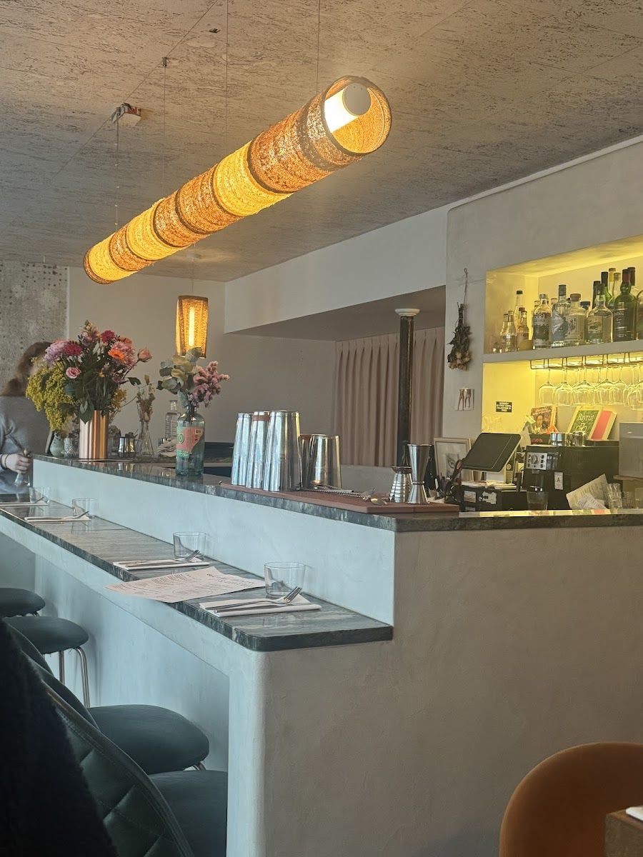 Dirty Lemon, Paris